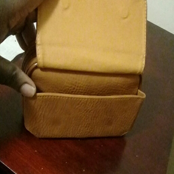 Pouch - Picture 2 of 5